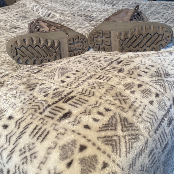 Yeezy 950 boot - Picture 2 of 3